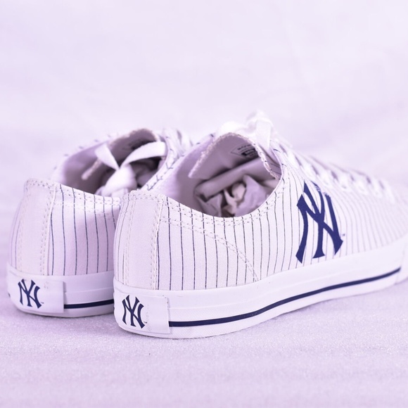 Row One New York Yankees Jersey Victory Sneakers - Picture 5 of 6